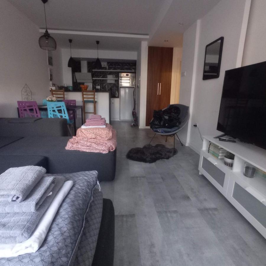 Chill Out Apartment Новий Сад Екстер'єр фото